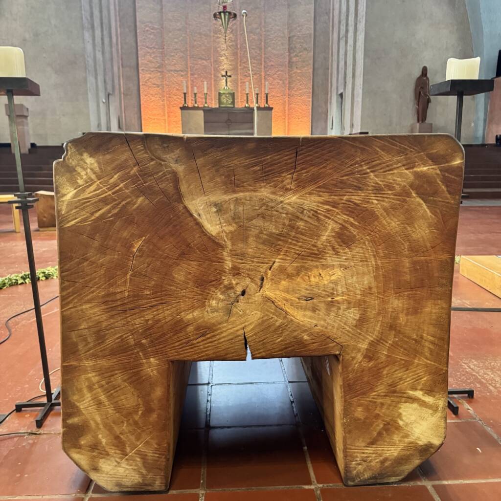 Altar in St. Bonifatius
